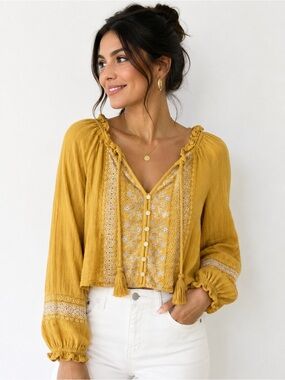American Eagle Boho Embroidered Peasant Top XS